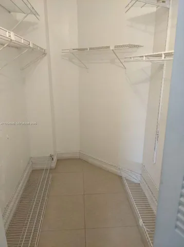 $2,250 | 7125 Northwest 186th Street, Unit B209, Hialeah, FL 33015