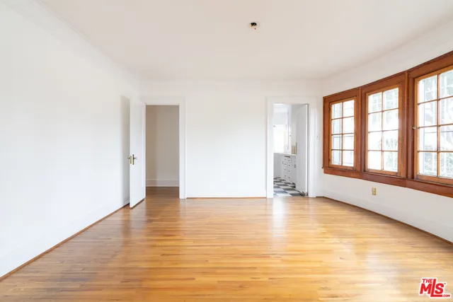 $1,799,000 | 253 North Irving Boulevard, Los Angeles, CA 90004