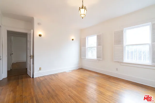 $1,799,000 | 253 North Irving Boulevard, Los Angeles, CA 90004