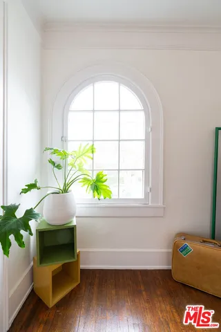 $1,799,000 | 253 North Irving Boulevard, Los Angeles, CA 90004