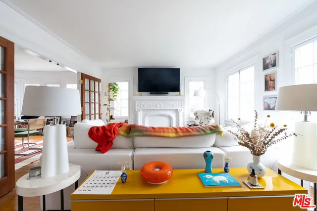 $1,799,000 | 253 North Irving Boulevard, Los Angeles, CA 90004