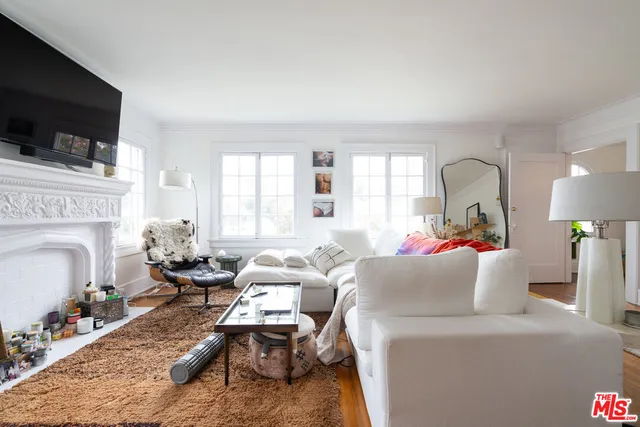 $1,799,000 | 253 North Irving Boulevard, Los Angeles, CA 90004