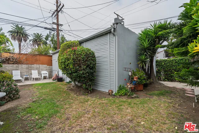 $1,799,000 | 253 North Irving Boulevard, Los Angeles, CA 90004
