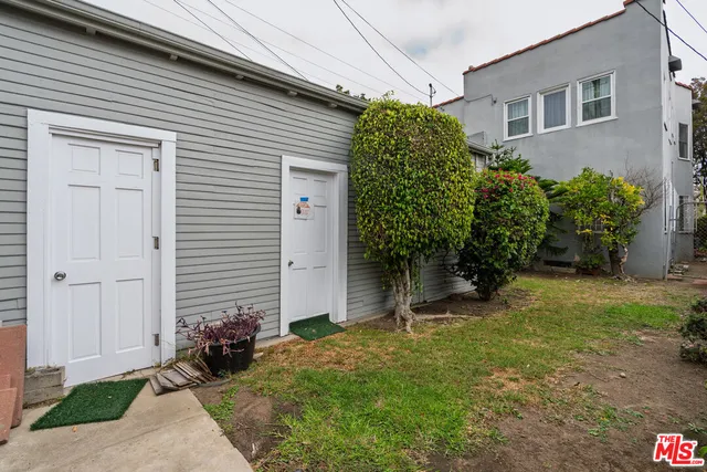 $1,799,000 | 253 North Irving Boulevard, Los Angeles, CA 90004