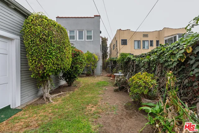 $1,799,000 | 253 North Irving Boulevard, Los Angeles, CA 90004