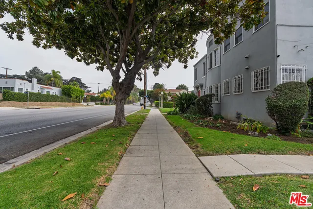 $1,799,000 | 253 North Irving Boulevard, Los Angeles, CA 90004