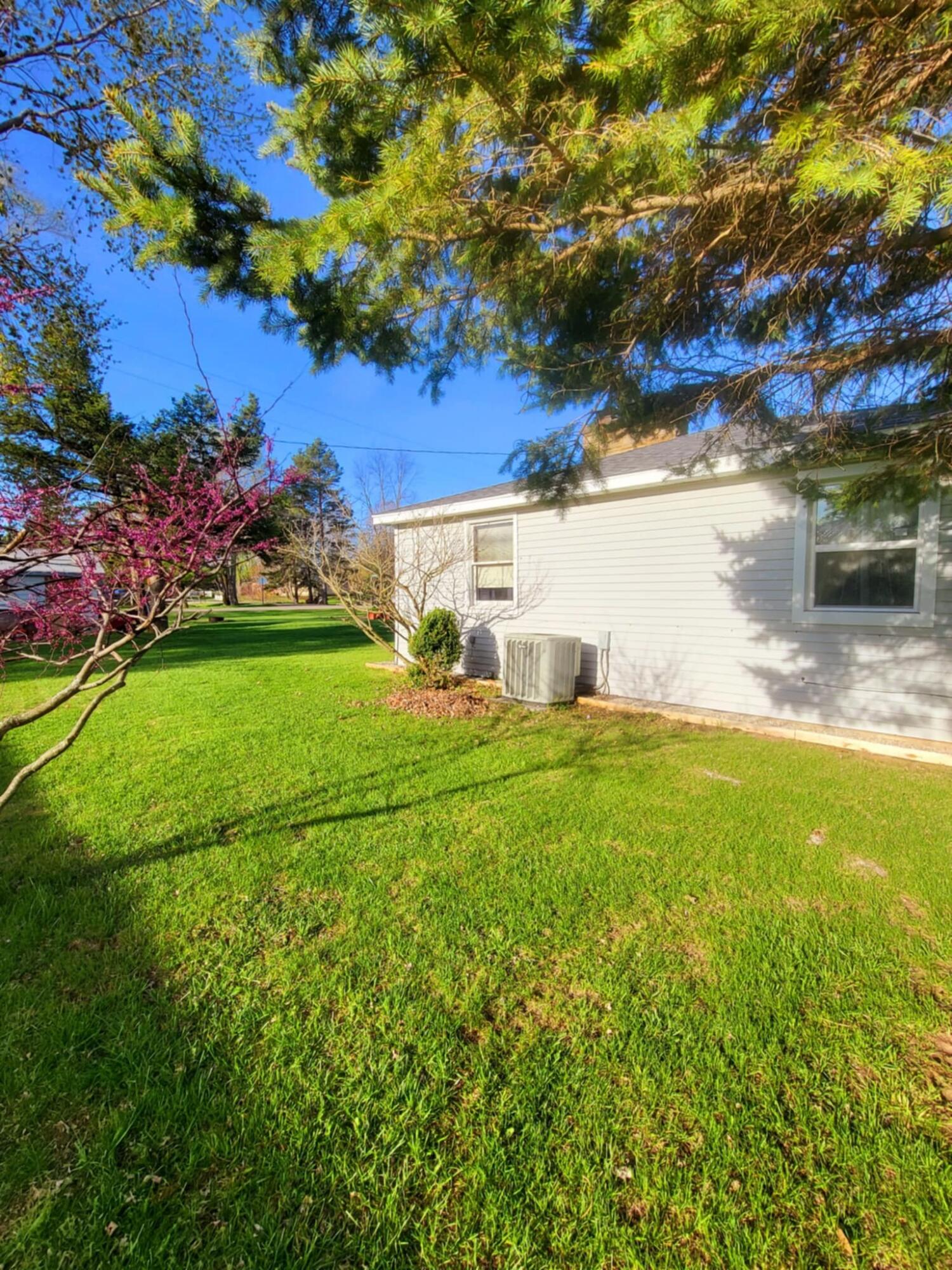 9967 Elm Road Ovid, MI 48866 - Photo 8 of 28 4a851498-836d-44a2-8348-c39e8046b091