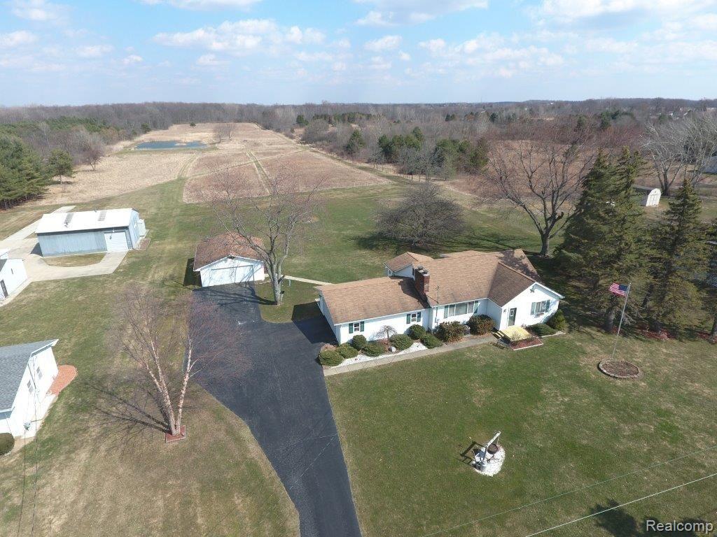 3339 South Vassar Road Davison, MI 48423 - Photo 26 of 33 DJI_0042.jpg