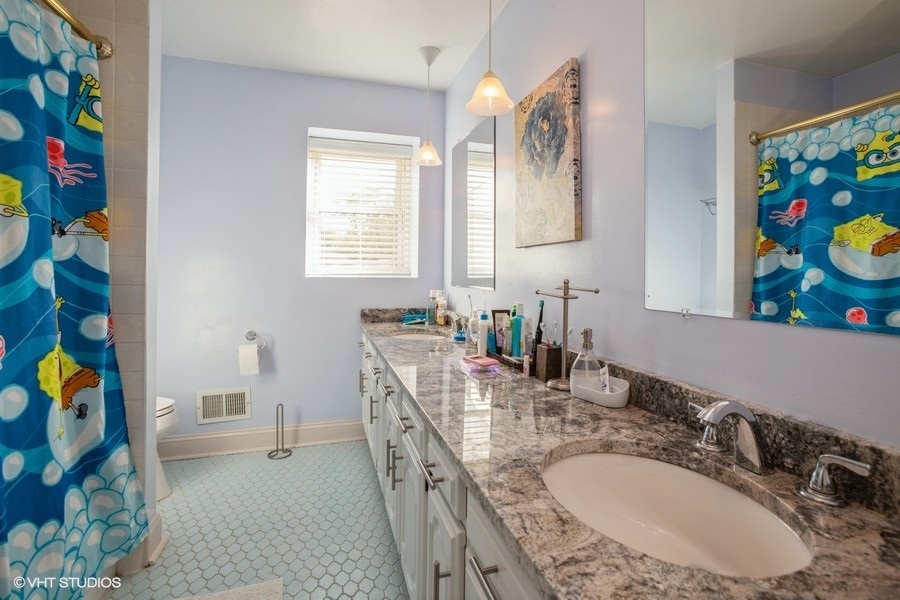 511 Ellsworth Avenue Addison, IL 60101 - Photo 17 of 21 Gallery Image 17