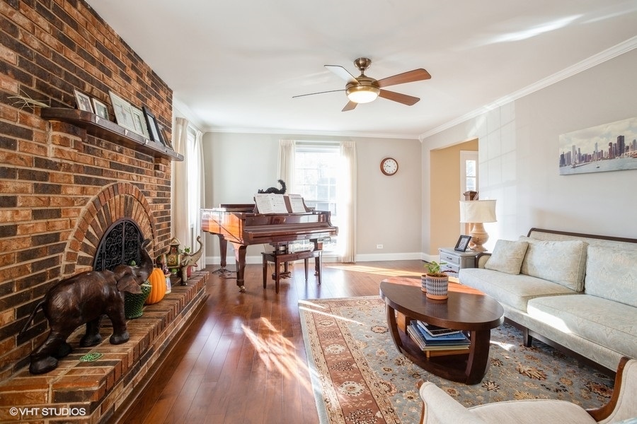 511 Ellsworth Avenue Addison, IL 60101 - Photo 4 of 21 Gallery Image 4