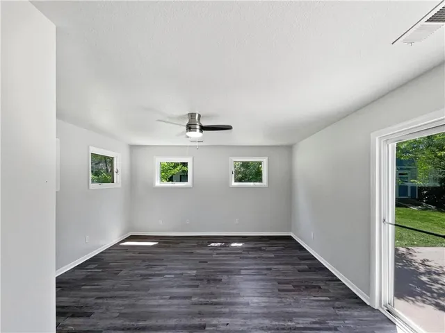 $300,000 | 7139 Hardy Street, Overland Park, KS 66204