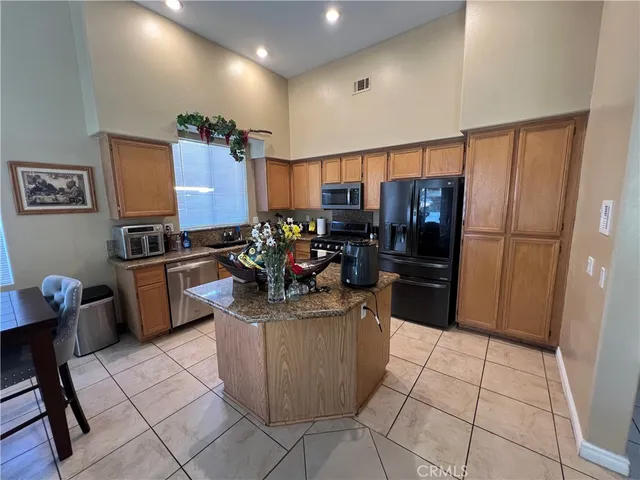 $3,300 | 1823 Church Street, Redlands, CA 92374