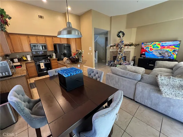 $3,300 | 1823 Church Street, Redlands, CA 92374