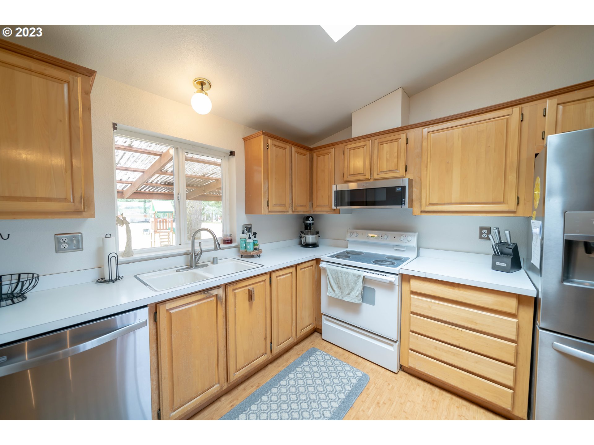 40126 Stayton Scio Road Scio, OR 97374 - Photo 5 of 28 Gallery Image 5