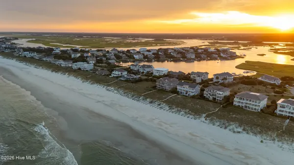 $12,000,000 | 8 Beach Road South, Wilmington, NC 28411