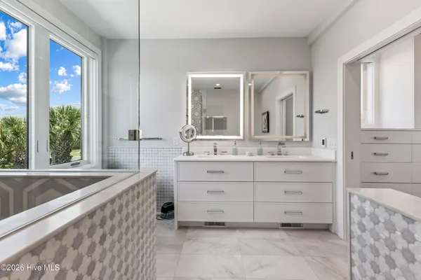 $12,000,000 | 8 Beach Road South, Wilmington, NC 28411