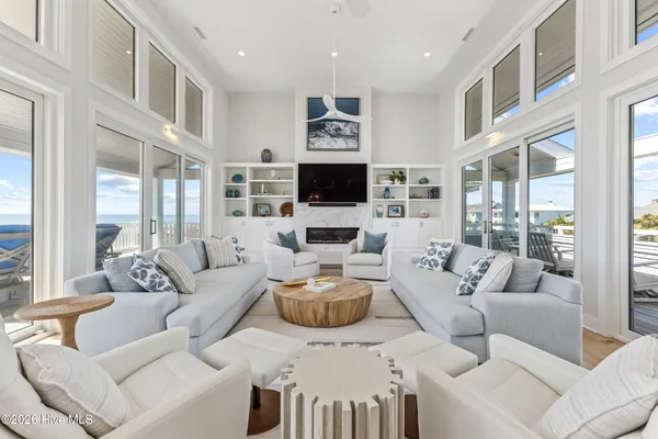 $12,000,000 | 8 Beach Road South, Wilmington, NC 28411
