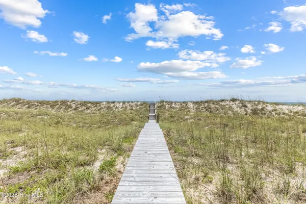 $12,000,000 | 8 Beach Road South, Wilmington, NC 28411