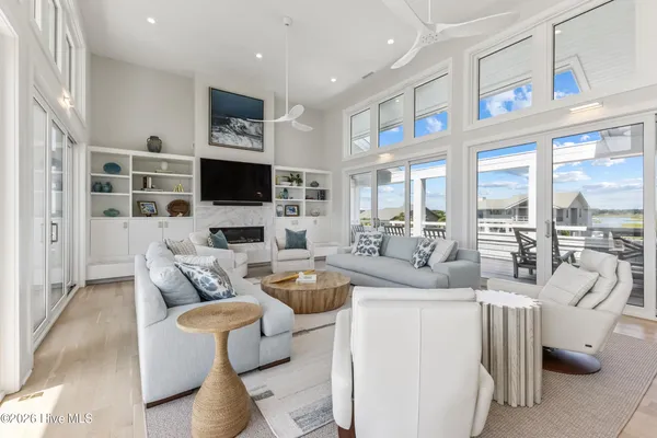 $12,000,000 | 8 Beach Road South, Wilmington, NC 28411