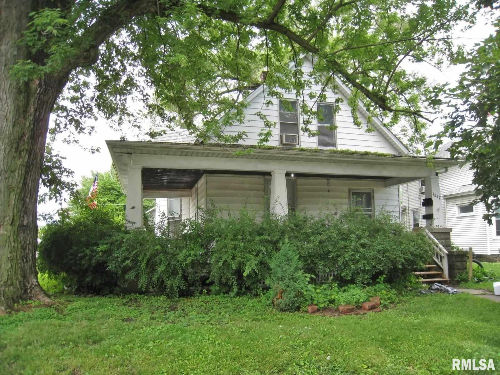 1857 3rd Street Moline, IL 61265 - Photo 1 of 26 Gallery Image 1