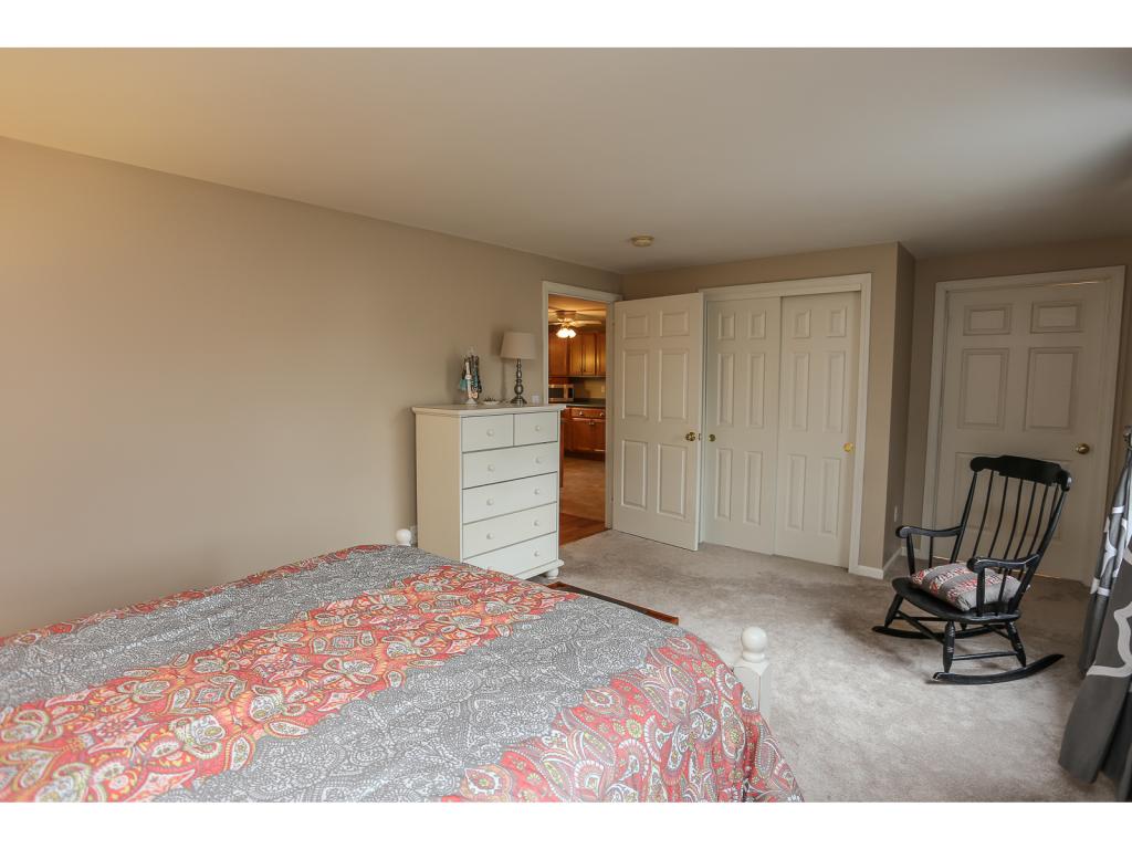 4 Elwood Road Londonderry, NH 03053 - Photo 23 of 36