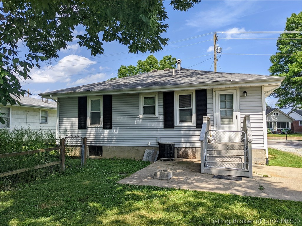 1617 Slate Run Road New Albany, IN 47150 - Photo 19 of 20 Gallery Image 19
