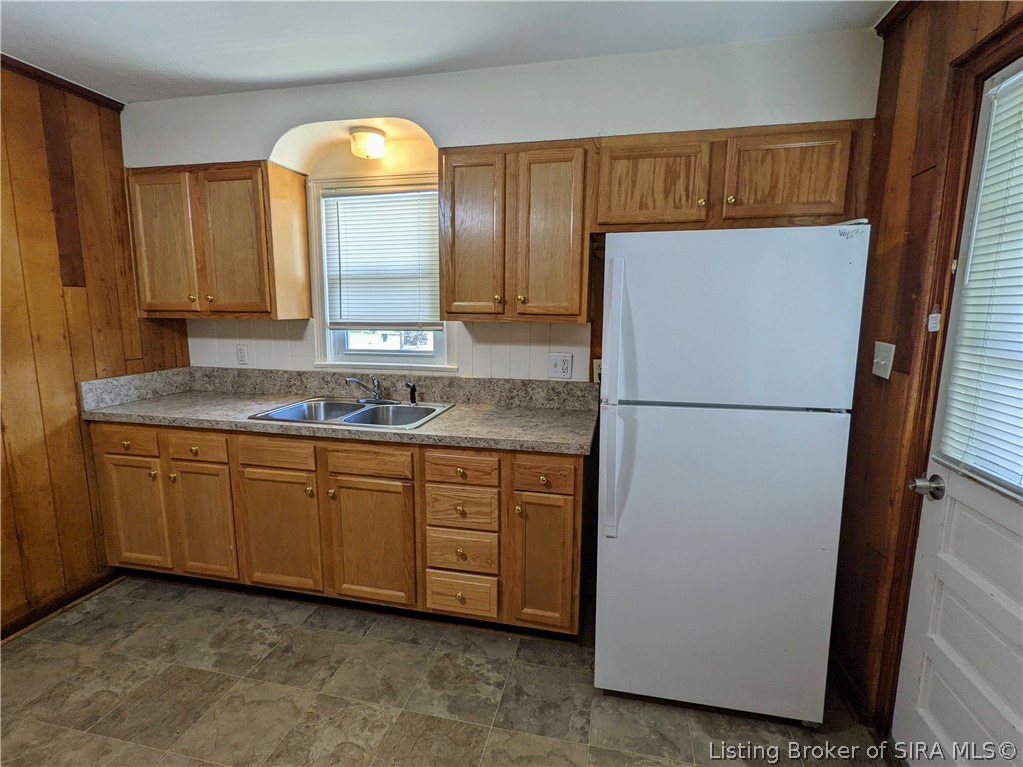 1617 Slate Run Road New Albany, IN 47150 - Photo 8 of 20 Gallery Image 8