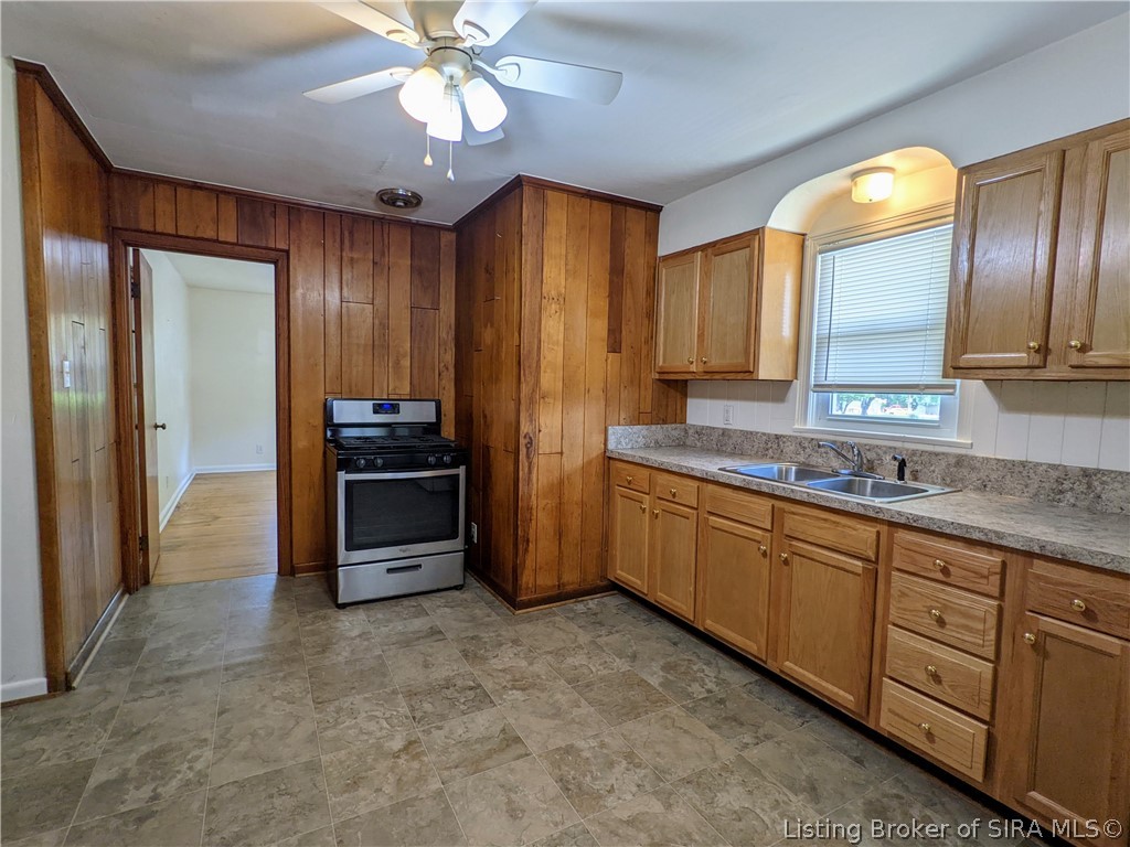 1617 Slate Run Road New Albany, IN 47150 - Photo 9 of 20 Gallery Image 9