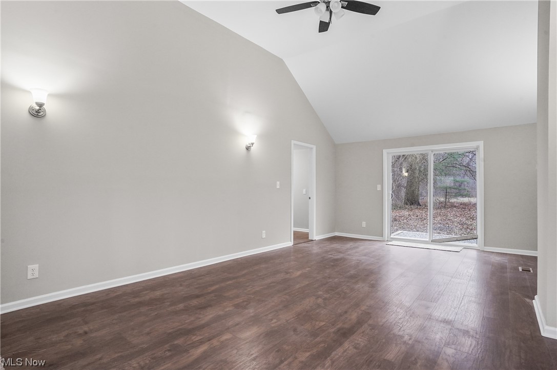 4159 Darrow Road Stow, OH 44224 - Photo 5 of 23 Great room with access to patio and 1st floor laundry room