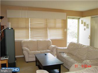 43 Seitz Road Collegeville, PA 19426 - Photo 8 of 8 Living Room