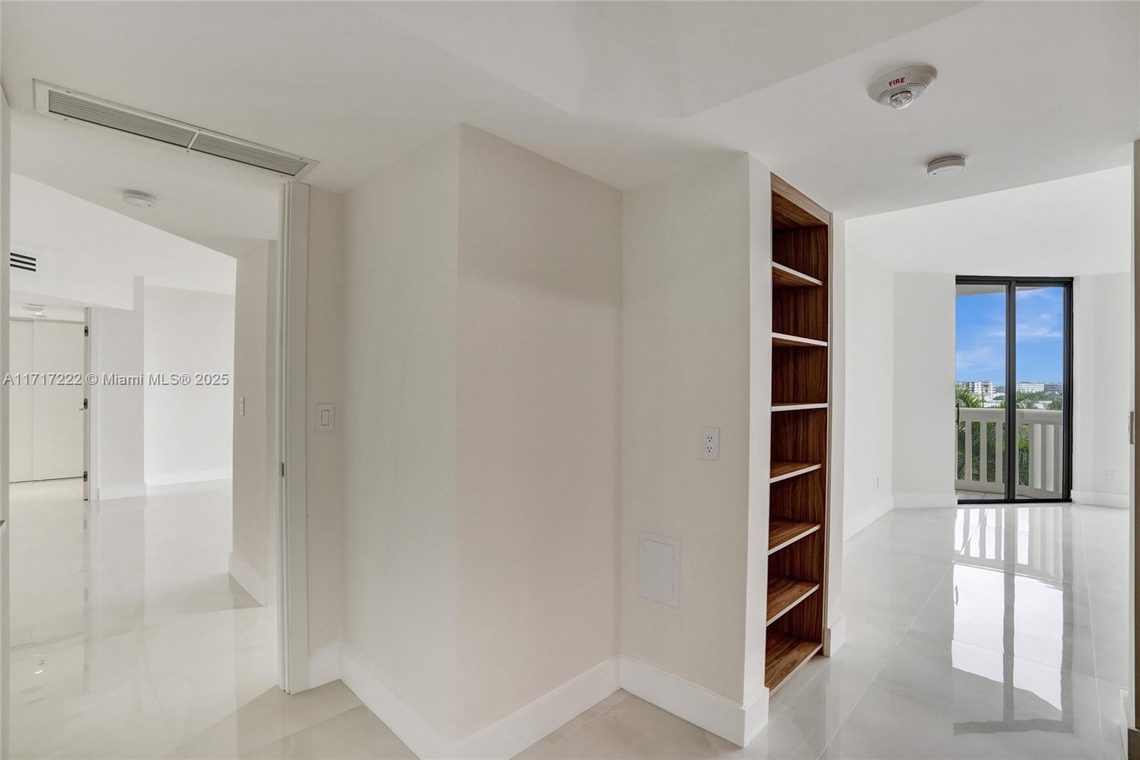 2000 Island Boulevard, Unit 608 Aventura, FL 33160 - Photo 18 of 38