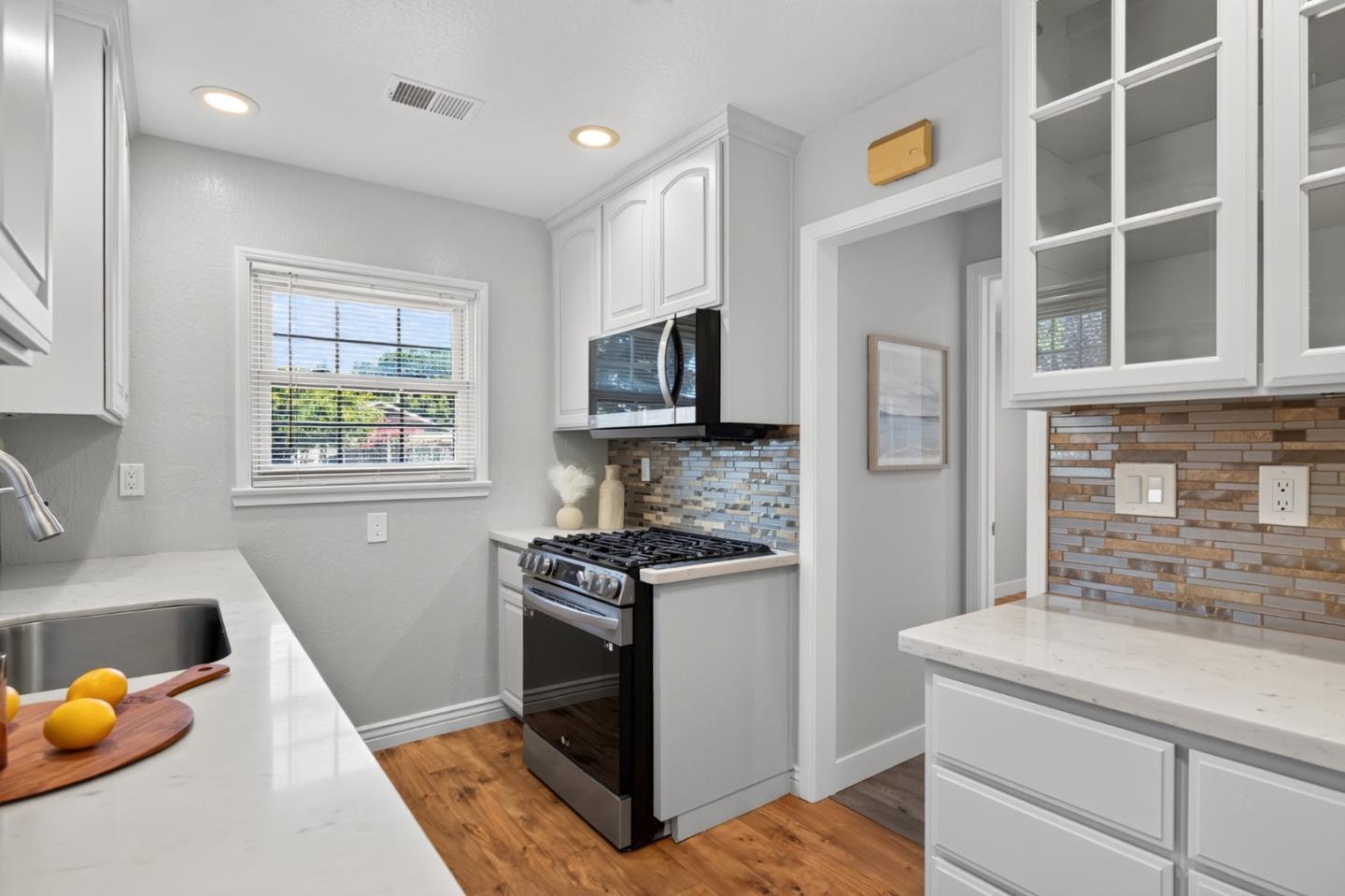 3120 Riddle Road San Jose, CA 95117 - Photo 11 of 38 Gallery Image 11