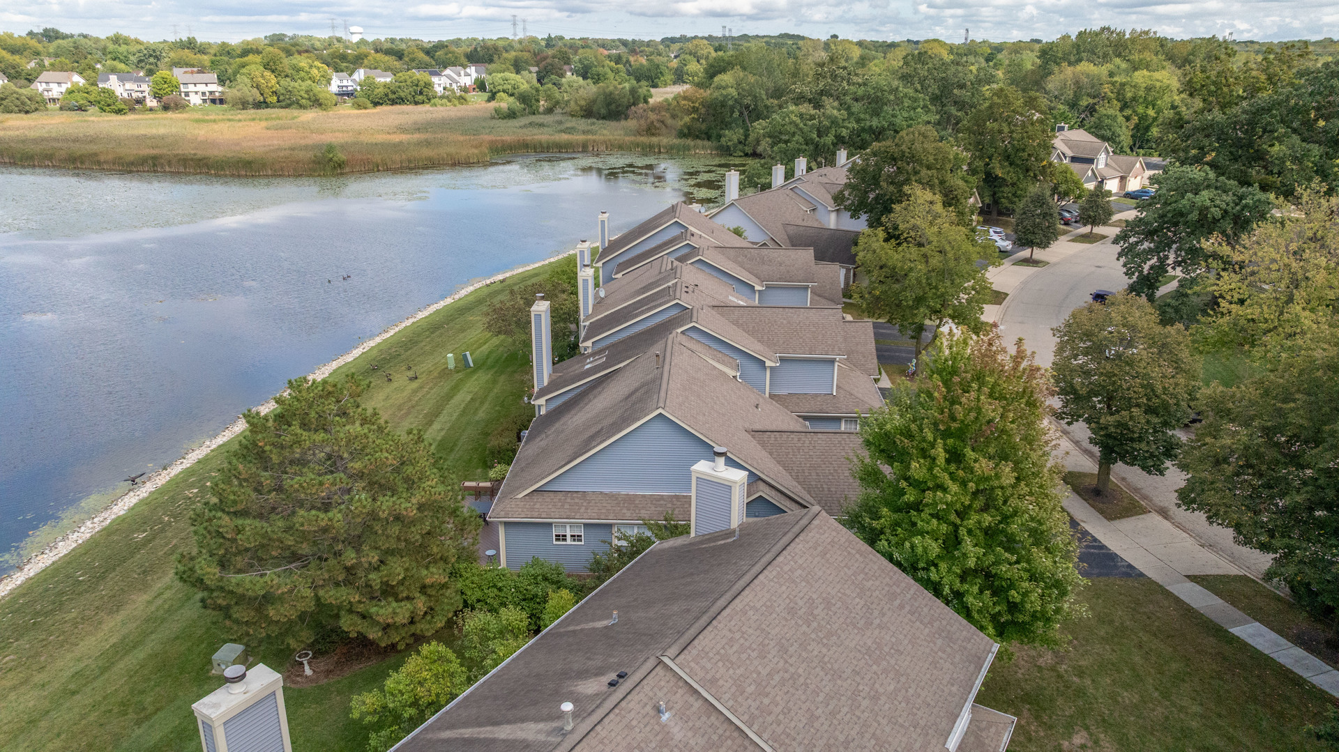 1102 Coldspring Road Elgin, IL 60120 - Photo 23 of 31
