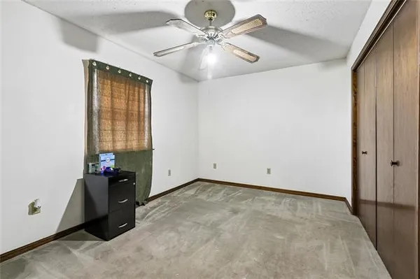 $210,000 | 504 Oak Allee Drive, Laplace, LA 70068