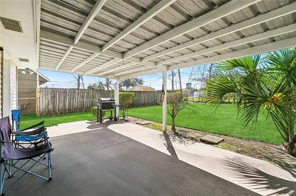 $210,000 | 504 Oak Allee Drive, Laplace, LA 70068