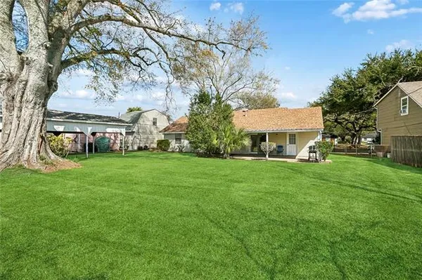$210,000 | 504 Oak Allee Drive, Laplace, LA 70068