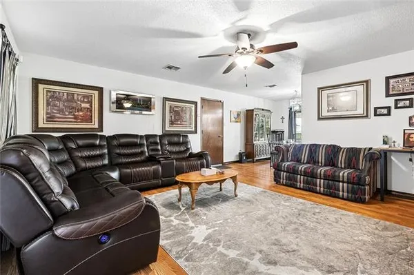 $210,000 | 504 Oak Allee Drive, Laplace, LA 70068