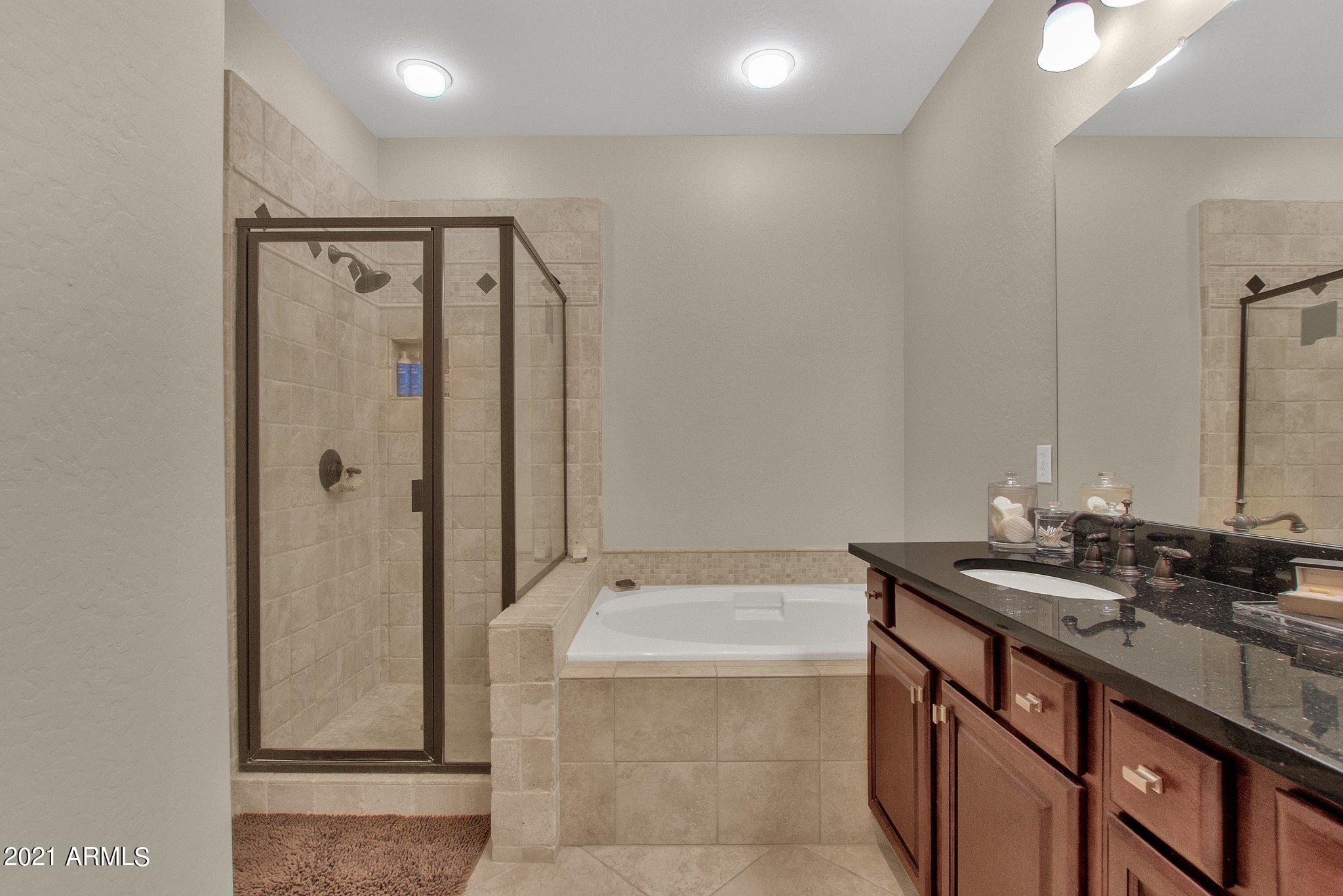 3935 East Rough Rider Road, Unit 1102 Phoenix, AZ 85050 - Photo 27 of 71 28