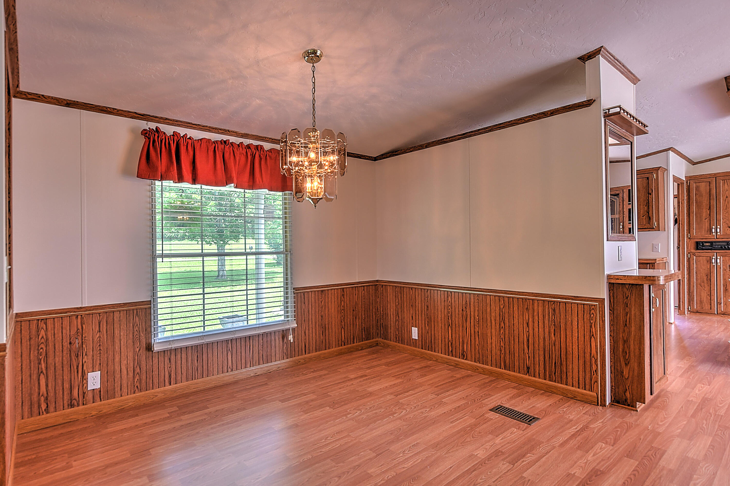 1592 Whitehouse Road Greeneville, TN 37745 - Photo 14 of 42 1592 Whitehouse-14