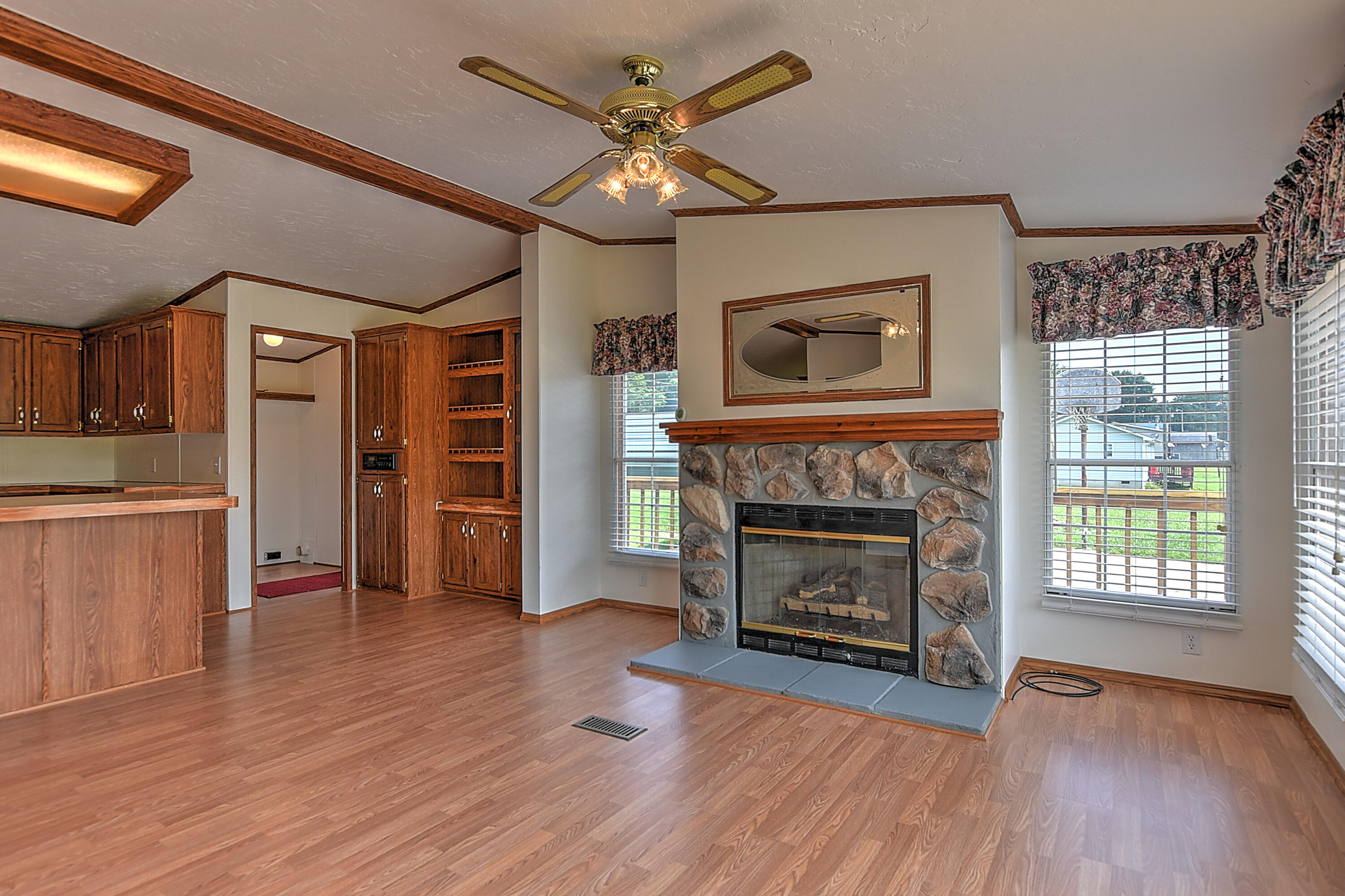 1592 Whitehouse Road Greeneville, TN 37745 - Photo 17 of 42 1592 Whitehouse-17