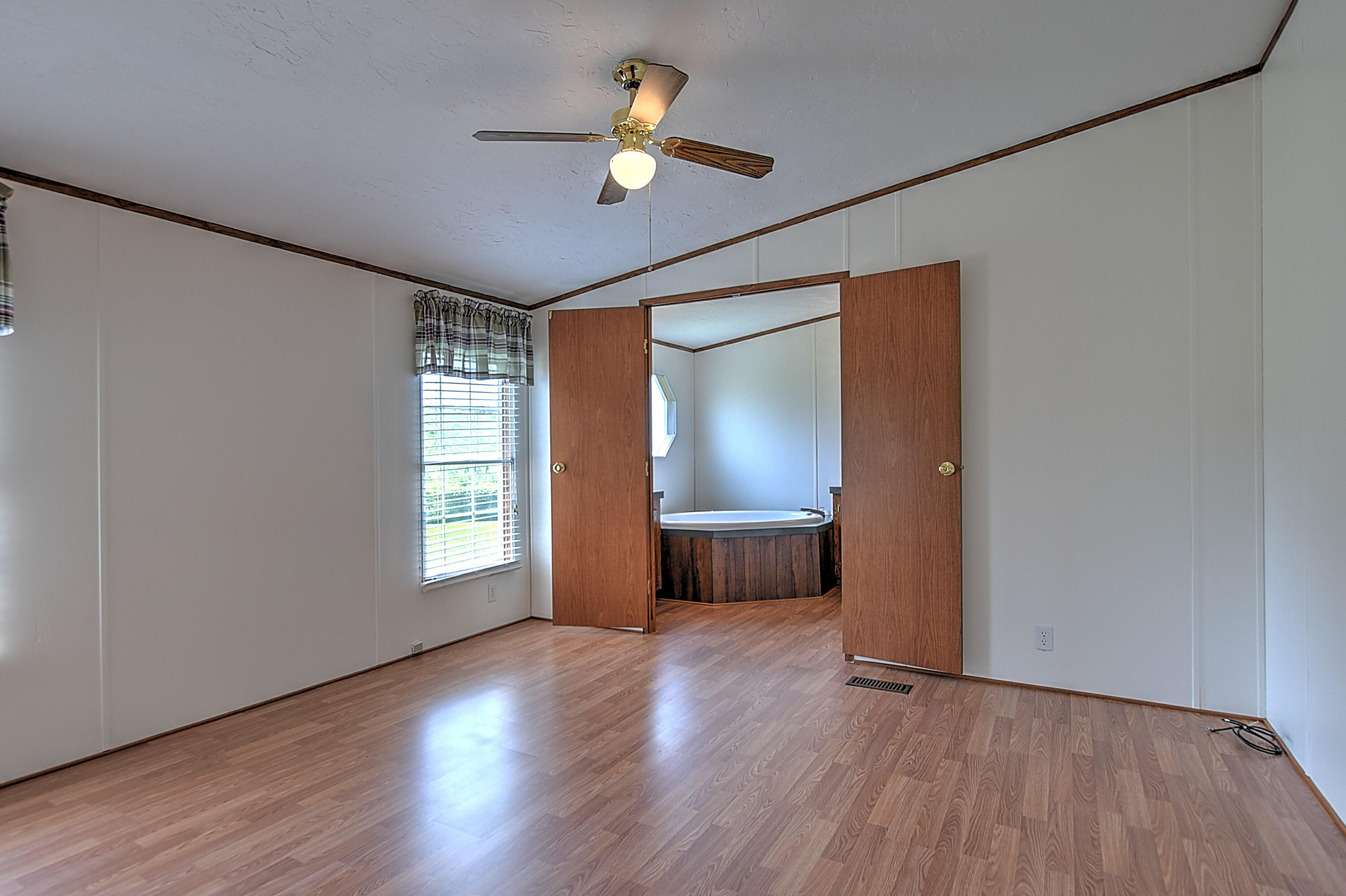 1592 Whitehouse Road Greeneville, TN 37745 - Photo 18 of 42 1592 Whitehouse-18