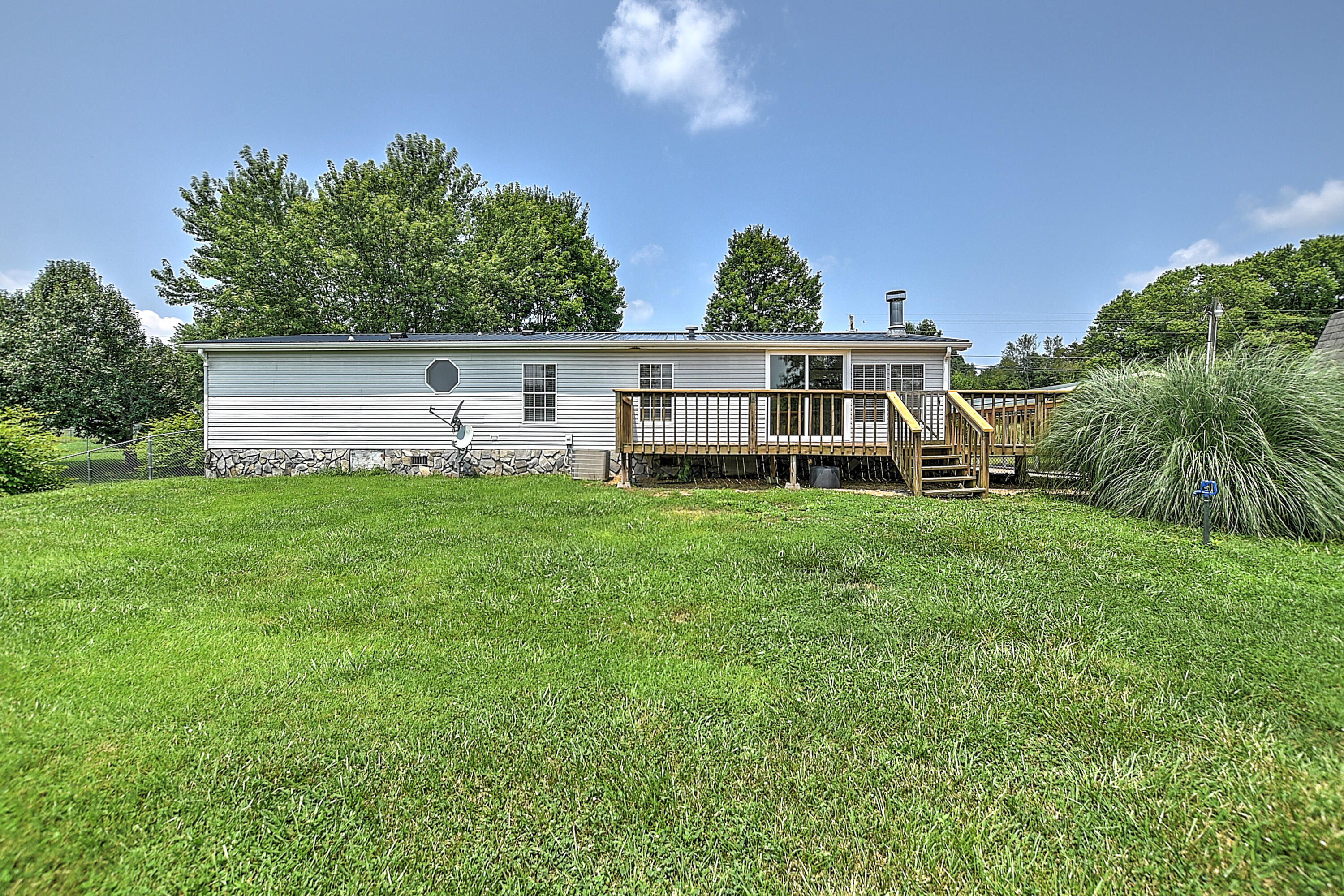 1592 Whitehouse Road Greeneville, TN 37745 - Photo 36 of 42 1592 Whitehouse-36