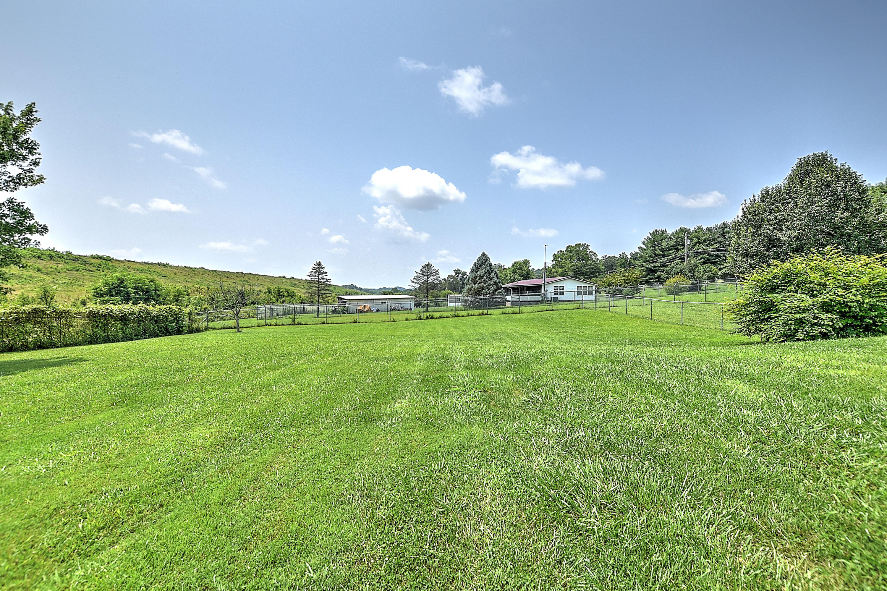 1592 Whitehouse Road Greeneville, TN 37745 - Photo 39 of 42 1592 Whitehouse-39