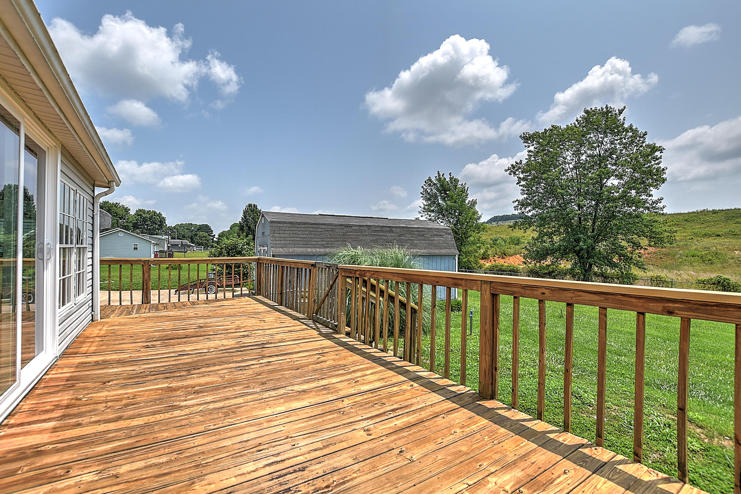 1592 Whitehouse Road Greeneville, TN 37745 - Photo 42 of 42 1592 Whitehouse-41