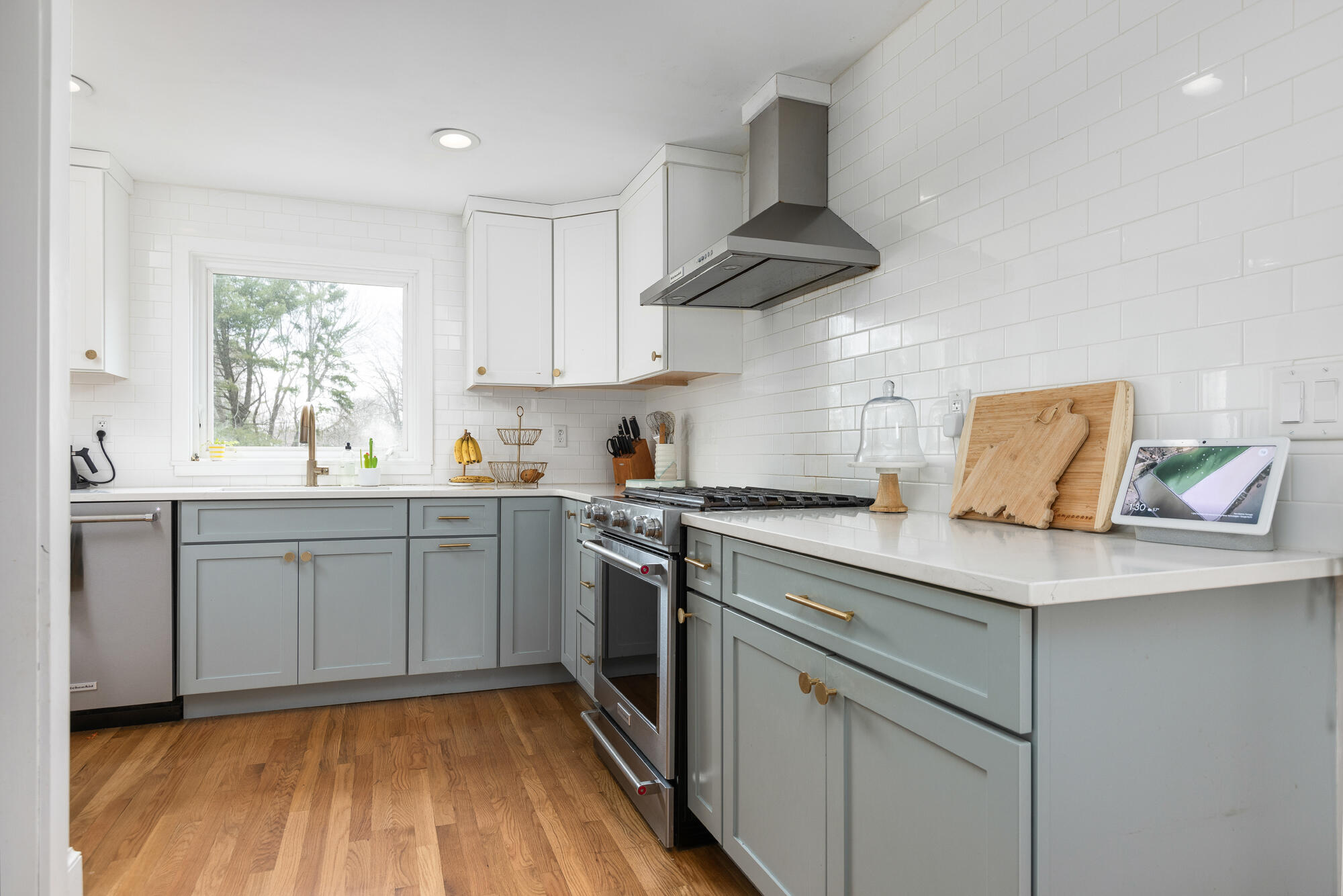 41 Scott Dyer Road Cape Elizabeth, ME 04107 - Photo 8 of 31 Kitchen