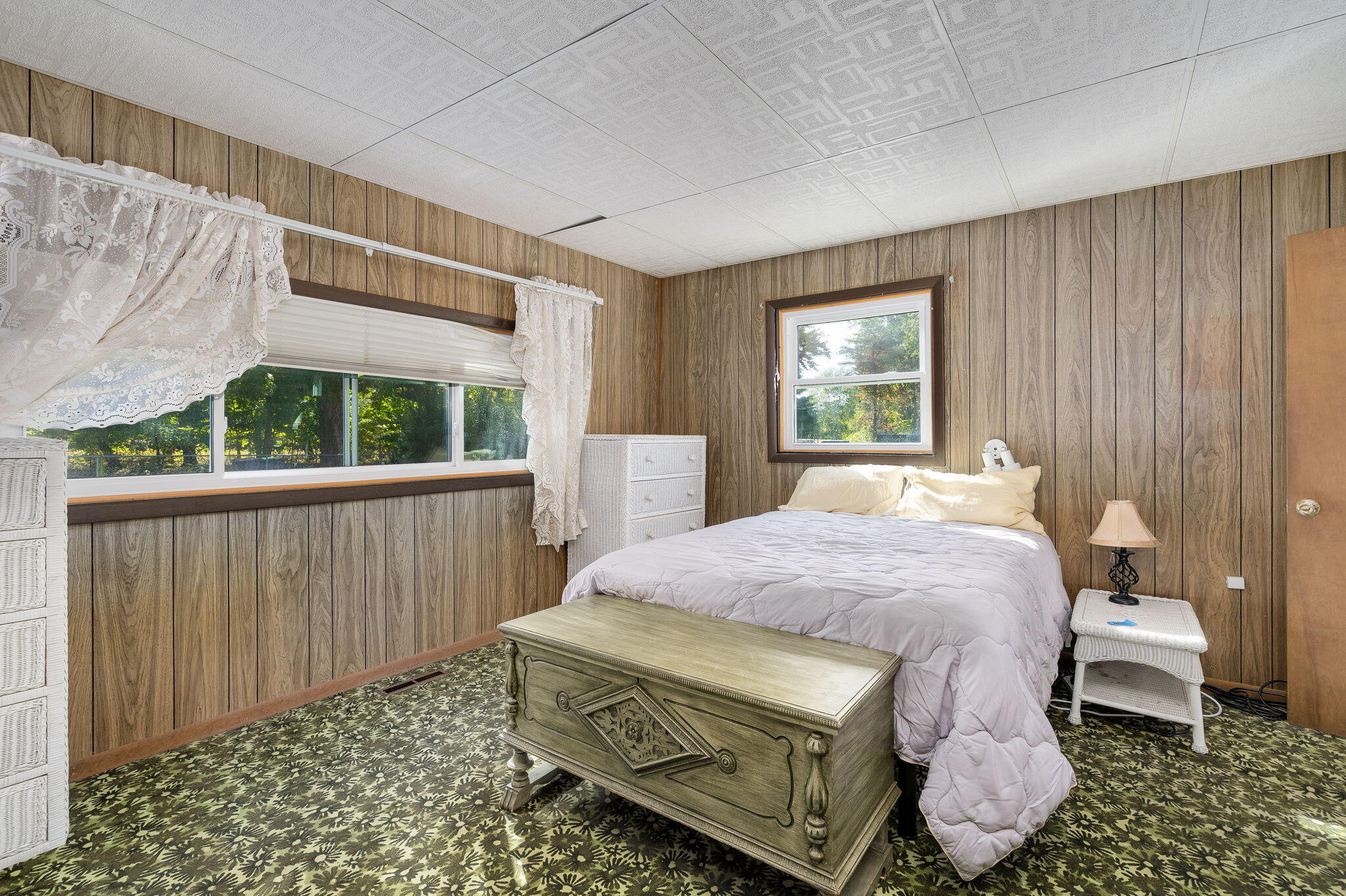 12304 Ferden Road Chesaning, MI 48616 - Photo 38 of 70 38-web-or-mls-Interiors (07 of 47)