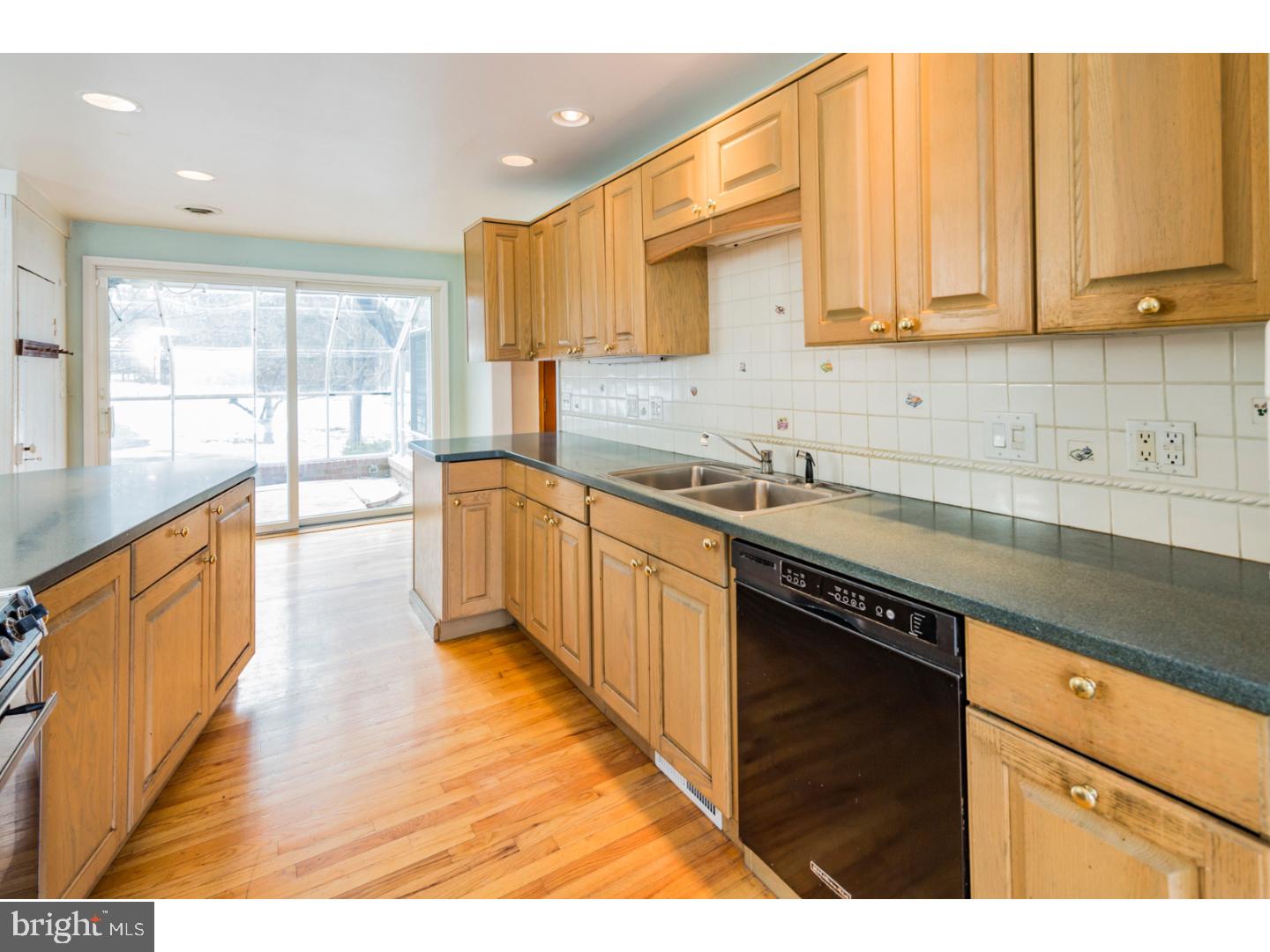 60 Bayberry Road Princeton, NJ 08540 - Photo 8 of 25
