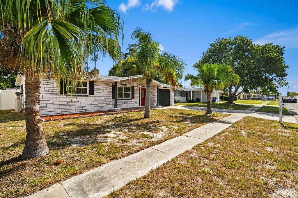 5753 1st Avenue New Port Richey, FL 34652 - Photo 6 of 49