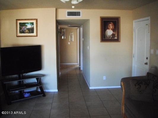 4221 East Vineyard Road Phoenix, AZ 85042 - Photo 5 of 8 HALLWAY
