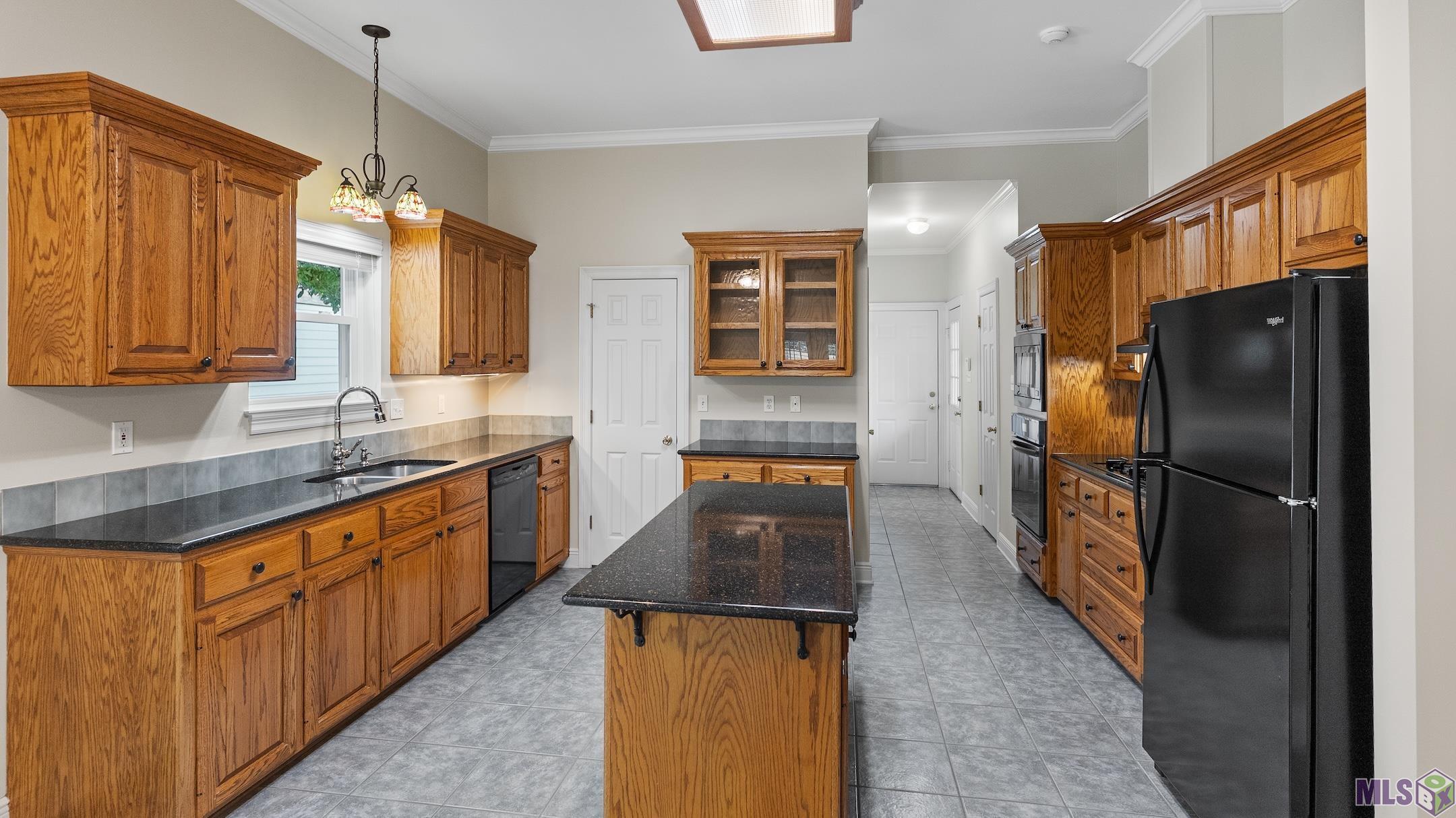 10327 Rustic Oak Drive Baton Rouge, LA 70810 - Photo 5 of 25 Gallery Image 5